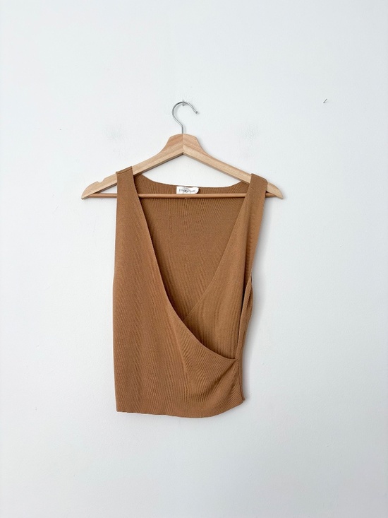 Privacy please crossfront tank top - Picture 3 of 5